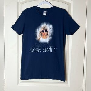 Taylor Swift 1989 tour t shirt Navy Blue Gildan Soft Style